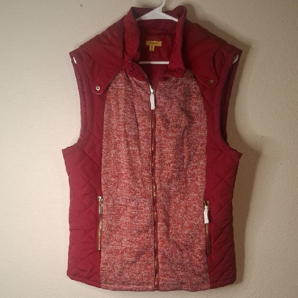 Daisy Women's Red Quilted Vest with hood size XL